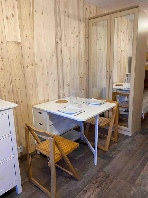 Studio Refait A Neuf Avec Balcon - Famille - Parking Couvert Шамрус Екстериор снимка